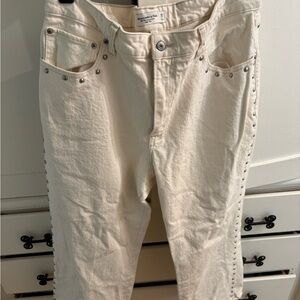 Abercrombie & Fitch 90’s Relaxed High Rise Studded Jean